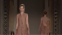Fashion Show - Uma Wang Spring Summer 2016
