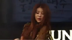 Hello Venus - Wiggle Wiggle
