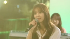 G.NA - Black & White