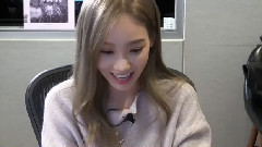 太妍(少女时代),WENDY(Red Velvet),Tiffany(少女时代),少女时代 - V APP I Contact 金泰妍Cut