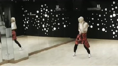 GOT7,TWICE - TWICE出道预告MOMO(feat.GOT7 Mark)