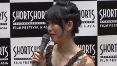 AKB48 - 横山由依登场 魚船の光 记者会(2)