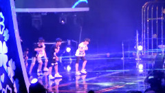 TF家族 - 恋爱禁止团FM舞蹈表演
