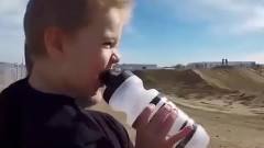 音乐短片 - PEOPLE ARE AMAZING