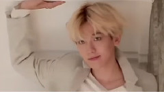 Red Velvet,朴信惠,边伯贤(EXO),韩国群星,EXO,TWICE - ELLE 11月刊拍摄花絮