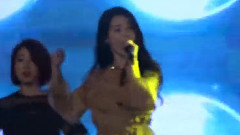 IU - 红色高跟鞋