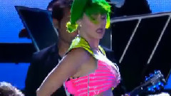 Katy Perry - Walking On Air