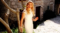 Anna - Carina Woitschack