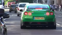 音乐短片 - Grass green Nissan R35 GTR driving on the streets of London