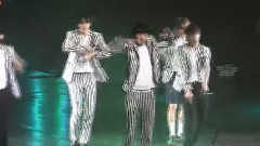 EXO - LOVE ME RIGHT