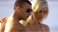 音乐短片 - David Guetta Feat Ne Yo Akon Play Hard