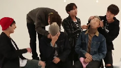 防弹少年团,V(防弹少年团),田柾国(防弹少年团) - V App 防弹少年团 防弹歌谣之最佳舞蹈6