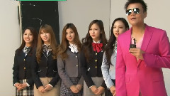 TWICE,朴振英 - 演艺通信 校服采访