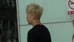 周艺轩(UNIQ),金圣柱(UNIQ) - 郑州出发&北京到达