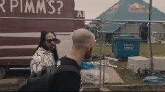 Steve Aoki - The Creamfields Wheat Grass Challange - On The Roa