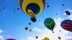 音乐短片 - Sky Wizards