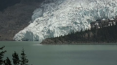 音乐短片 - Berg Lake Trail Mt Robson BC Canada
