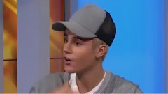 Justin Bieber,Selena Gomez - Justin Bieber接受采访谈Selena Gomez