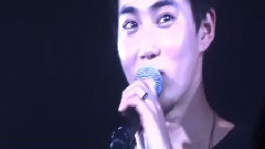 EXO - SUHO cried