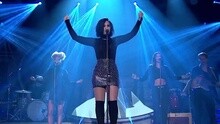 Demi Lovato - Confident 现场版 2015