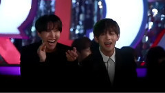 V(防弹少年团),防弹少年团 - Melon Music Awards 台下&领奖