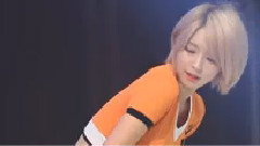 AOA - 短裙