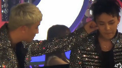 BigBang,G-Dragon(BigBang) - 台下擦汗的GD