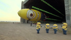 影视原声 - 电影<神偷奶爸2>制作特辑之Despicablimp Time Lapse and Launch