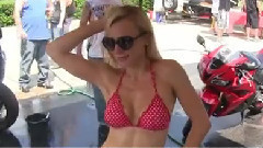 音乐短片 - Bikini Bike Wash