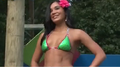 音乐短片 - Bikini Contest At Vera s Beach Club