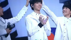 TFBOYS - 喝奶游戏