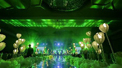 音乐短片 - 开场灯光秀