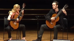 音乐短片 - 深深的吻(Besame Mucho)