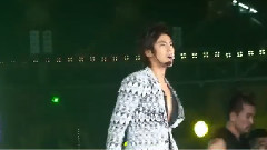 郑允浩,东方神起 - Opening