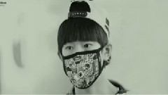 易烊千玺 - 玫瑰园里的易烊千玺