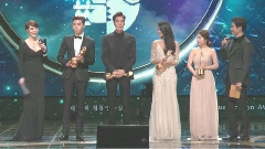 李敏镐,金雪炫(AOA),朴叙俊,朴宝英 - 36届青龙电影节 人气明星奖
