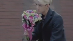 EXO - V EXO COMEBACK STAGE Sing For You