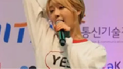 AOA - 短裙