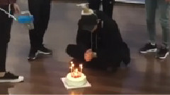 EXO,EXO-K,EXO-M - Everyshot 更新视频第一则:灿烈 惊喜的生日派对