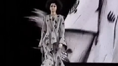 Fashion Show - Giorgio Armani Fall Winter 2004-2005