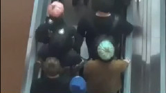 V(防弹少年团),田柾国(防弹少年团),防弹少年团 - 仁川机场送机