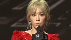 太妍(少女时代),少女时代 - 2015 MAMA 红地毯