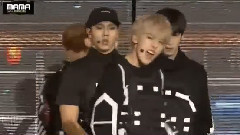 Seventeen - 武断入侵&万岁 - 2015MAMA 现场版 15/12/02