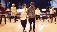 防弹少年团,JIMIN(防弹少年团),SUGA(防弹少年团) - Little Yoonmin Moments In V App Live