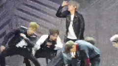 边伯贤(EXO),EXO-K,EXO - Call Me Baby