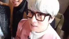 金希澈(Super Junior),韩国群星,Super Junior-T,Super Junior - V APP认识的大哥