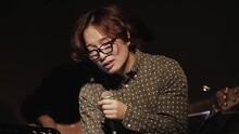 辛基南 - 辛基南 - 爱情的味道 Live版