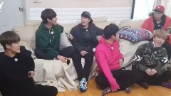 iKON,B.I(iKON),Bobby(iKON) - Vapp直播 JTBC玛丽与我 (Mari & I) 金韩彬金振焕Cut