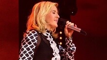 Ellie Goulding - Outside Jingle Bell Ball现场版 2015