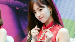 咸慇晶(T-ara) - 恩静生日视频